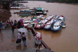 High speed ferries in Kapit